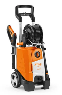 Stihl RE 130 PLUS - med slangetrommel