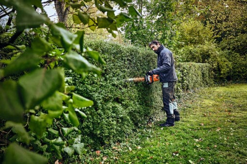 Stihl HSA 100 - Batterihekksaks: Optimal for store hekker - Bilde 4