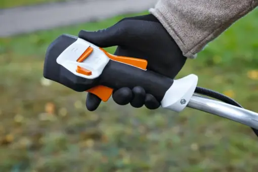 STIHL FSA 120 - Effektiv og fleksibel batteri ryddesag for allsidige klippeoppgaver - Bilde 5