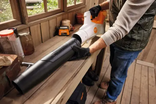 STIHL BGA 50 - Batteridrevet løvblåser: Enkel å betjene, konstant blåsekraft over hele batteriets levetid - Bilde 5