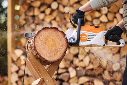 STIHL MSA 80 C-B - Batteridrevet motorsag: Kraftig, stillegående og allsidig for privat sagearbeid - Bilde 5