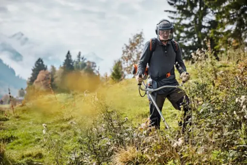 Stihl FS 131 - Kraftig bensindrevet ryddesag - Bilde 2